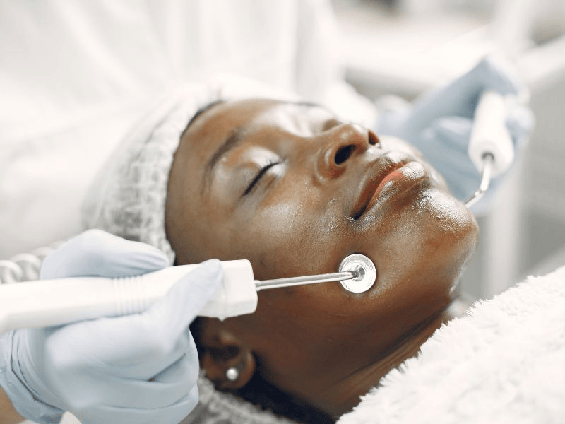 facial treatment at Head to Heel Haven Nassau
