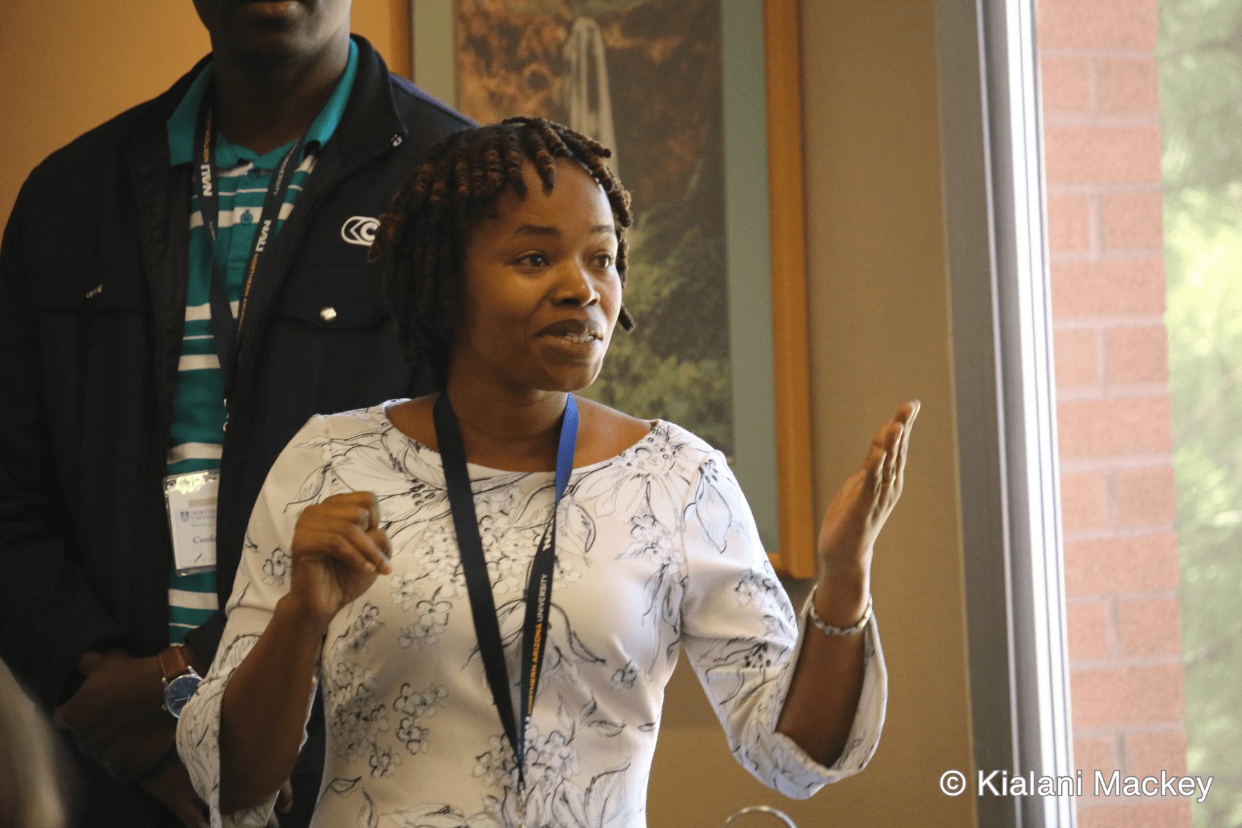 Assen, Global HEAL Fellow from Uganda presenting at a HEAL training.