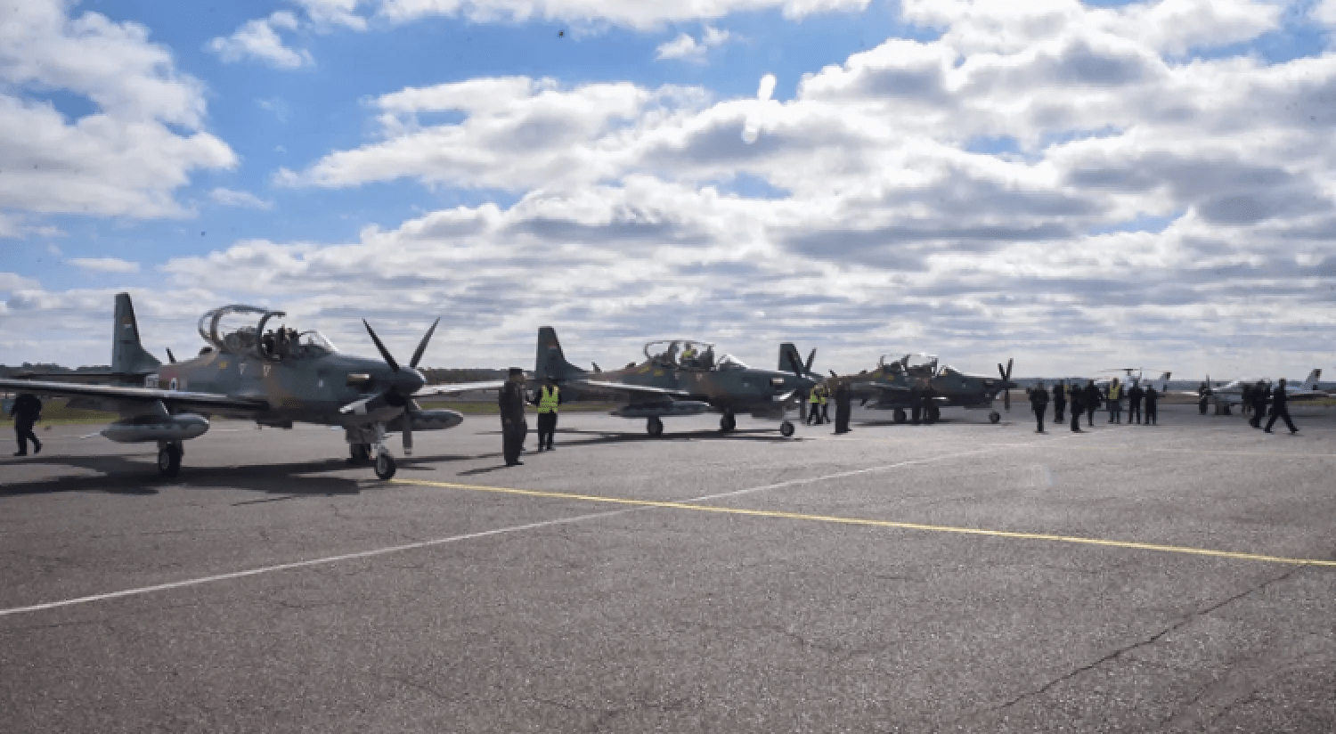 Llega el quinto Super Tucano este viernes y el sexto ya tiene fecha