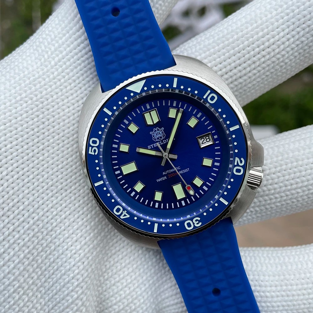 Montre de Plongée STEELDIVE SD1970 Automatique NH35 et Étanche 200M