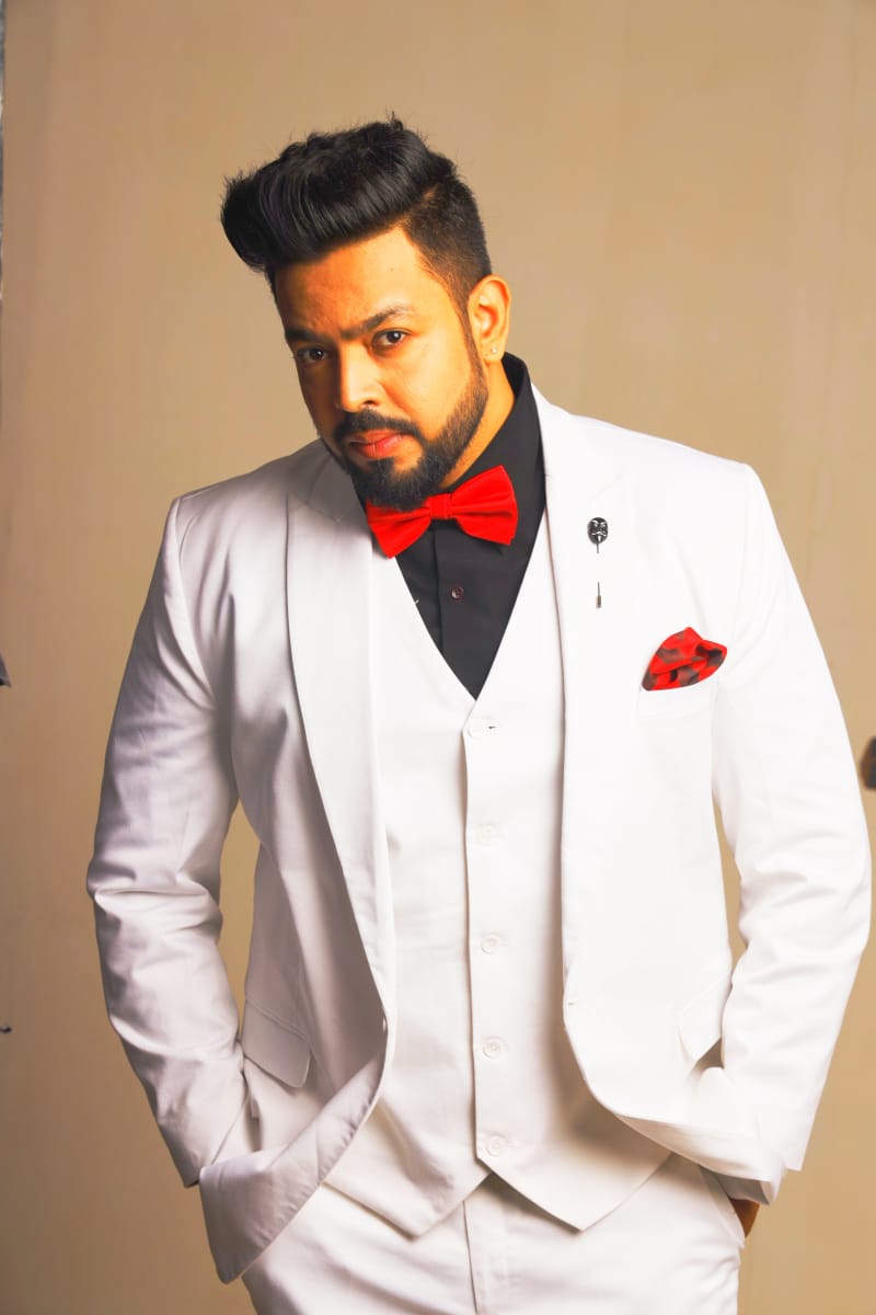 Mumbai: Handsome and talented Actor Vikrant Anand Shares his Professional Journey with Hello Mumbai News
