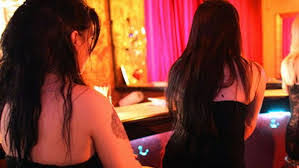 Mumbai police’s Social Service Branch busts prostitution racket at Shivaji Nagar,Govandi 2 female Pimp accused arrested,3 Girls rescued