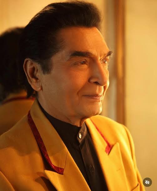 Veteran Bollywood Actor Asrani Passed away, Funeral held at Santacruz, Mumbai