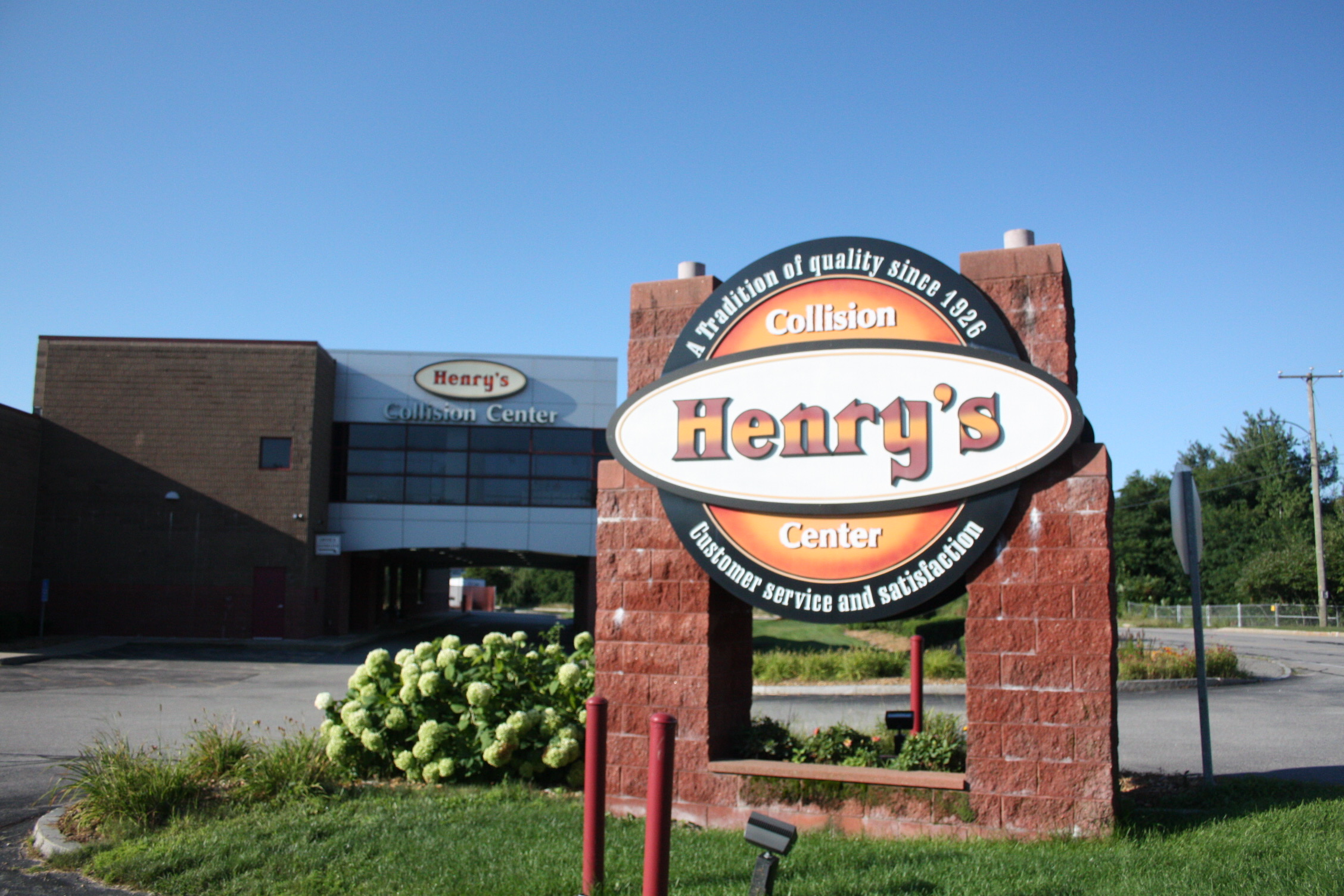 IMG_4785 Henrys Auto Body