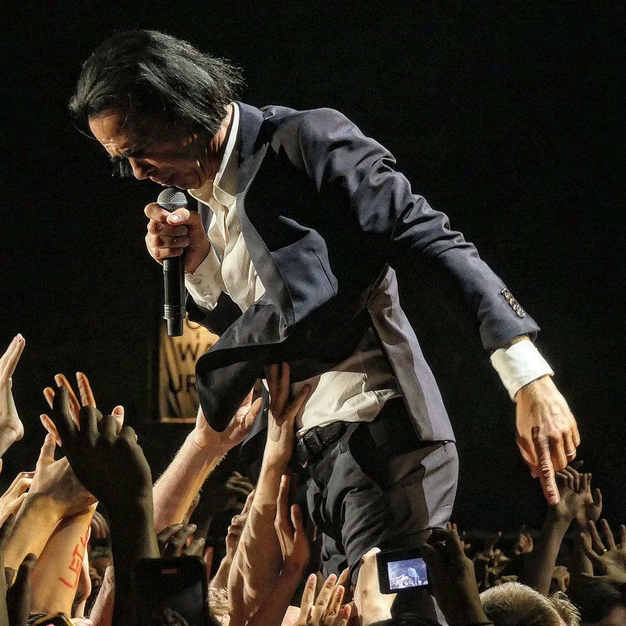 nick Cave sunday 2