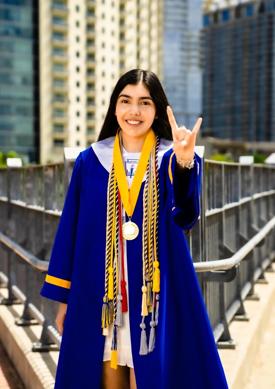 Graduating Highschool portrait photography