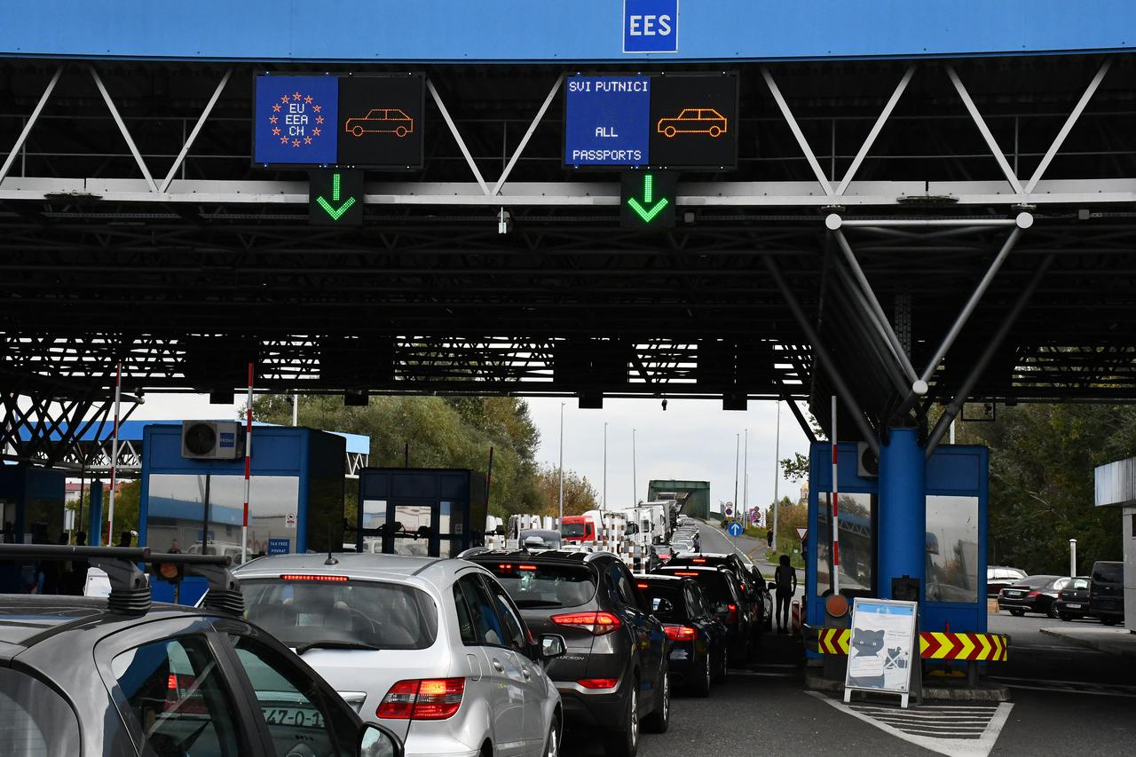 ODLIČNE VIJESTI ZA GRAĐANE BiH: Uvedena velika promjena na granici, povrat PDV-a od sada puno brži