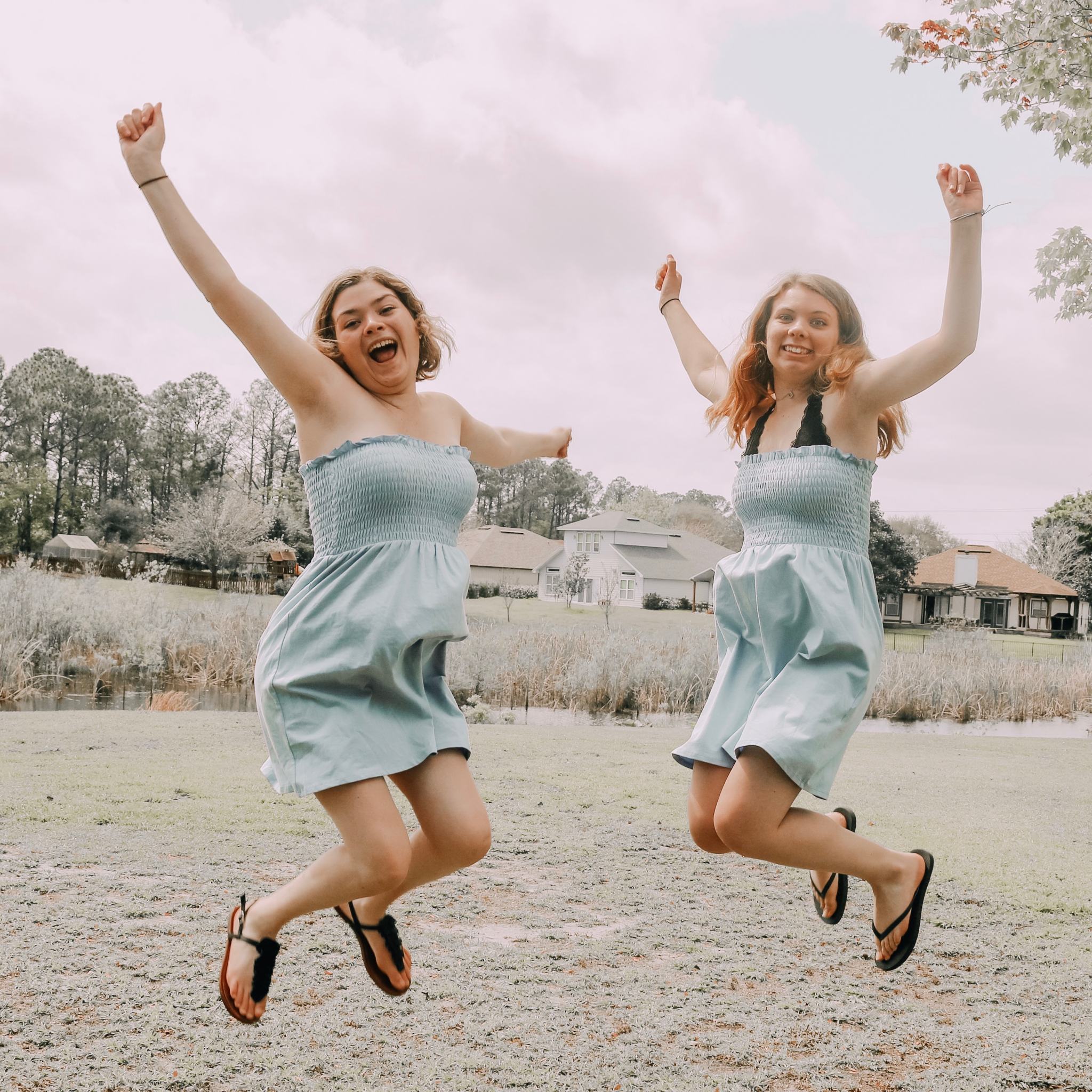 The Copper Closet – Blue Strapless Mini Dress
