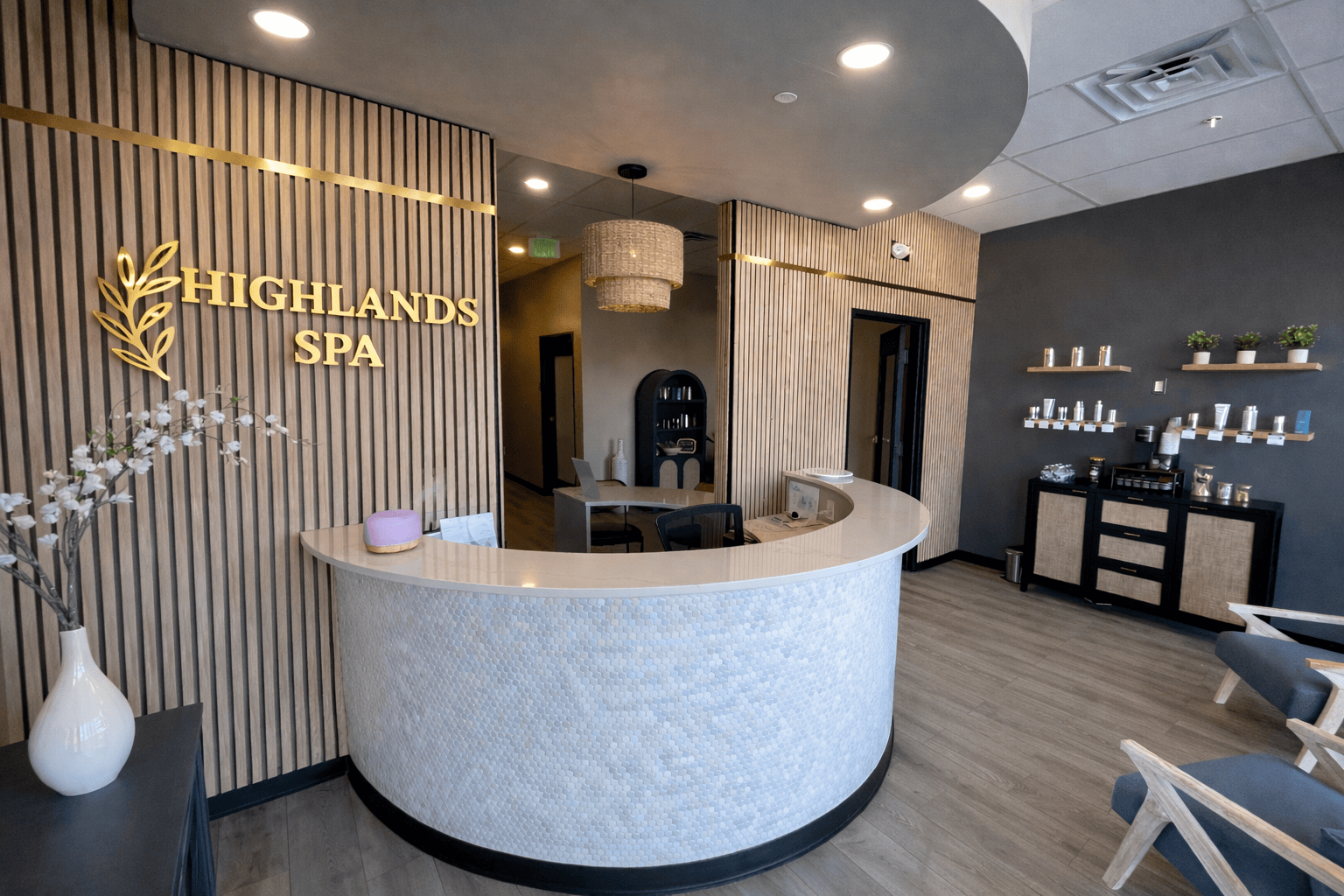 Highlands Spa in Highlands Ranch front lobby at spa in Highlands Ranch