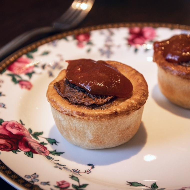 Classic beef pie, tomato chutney