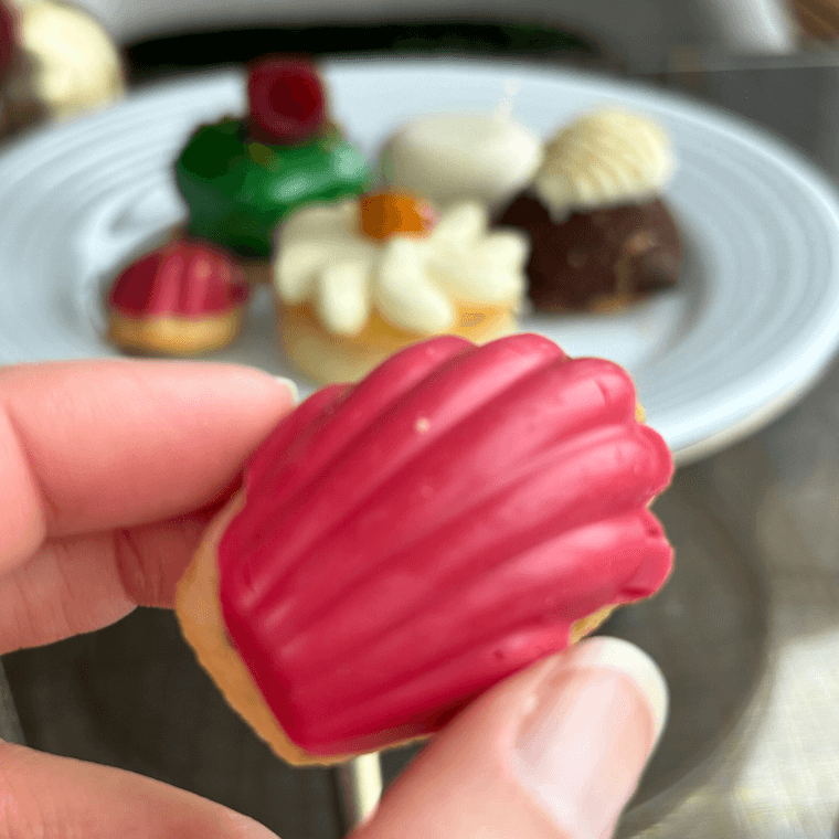 Snapdragon apple madeleines