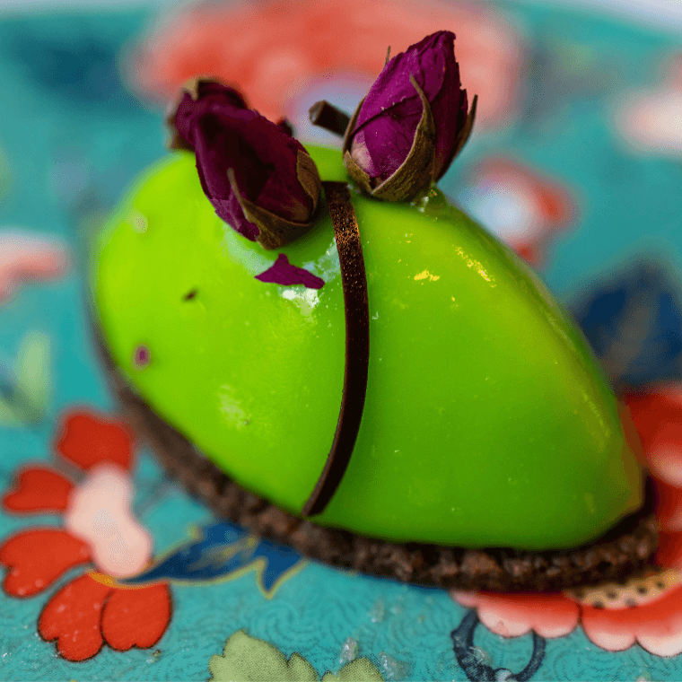 Apple mousse lemon curd quenelles