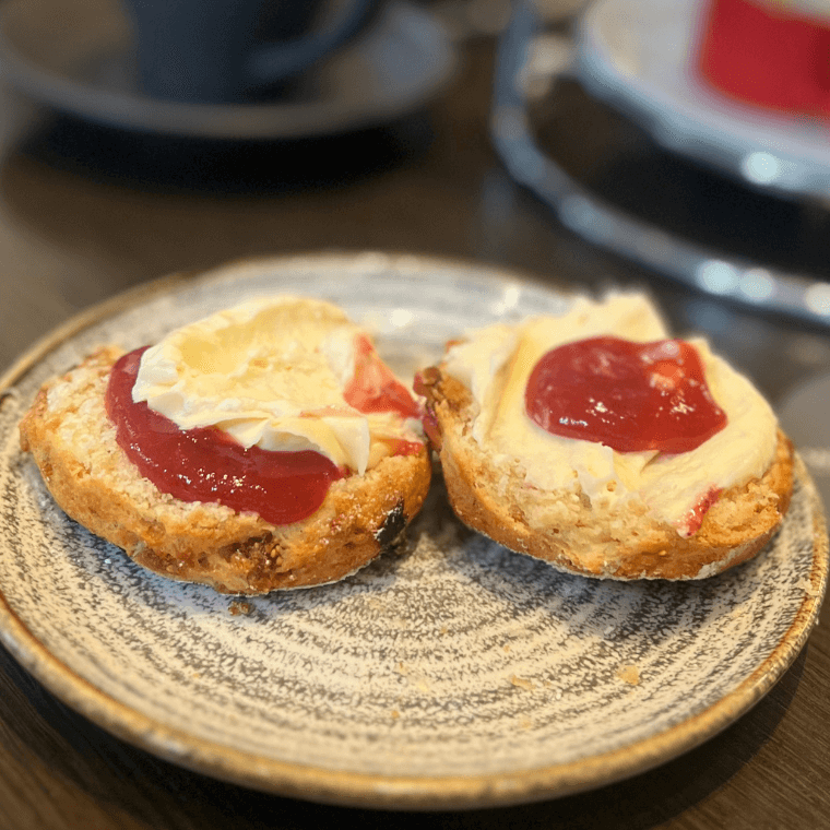 Fig scone with whipped cream