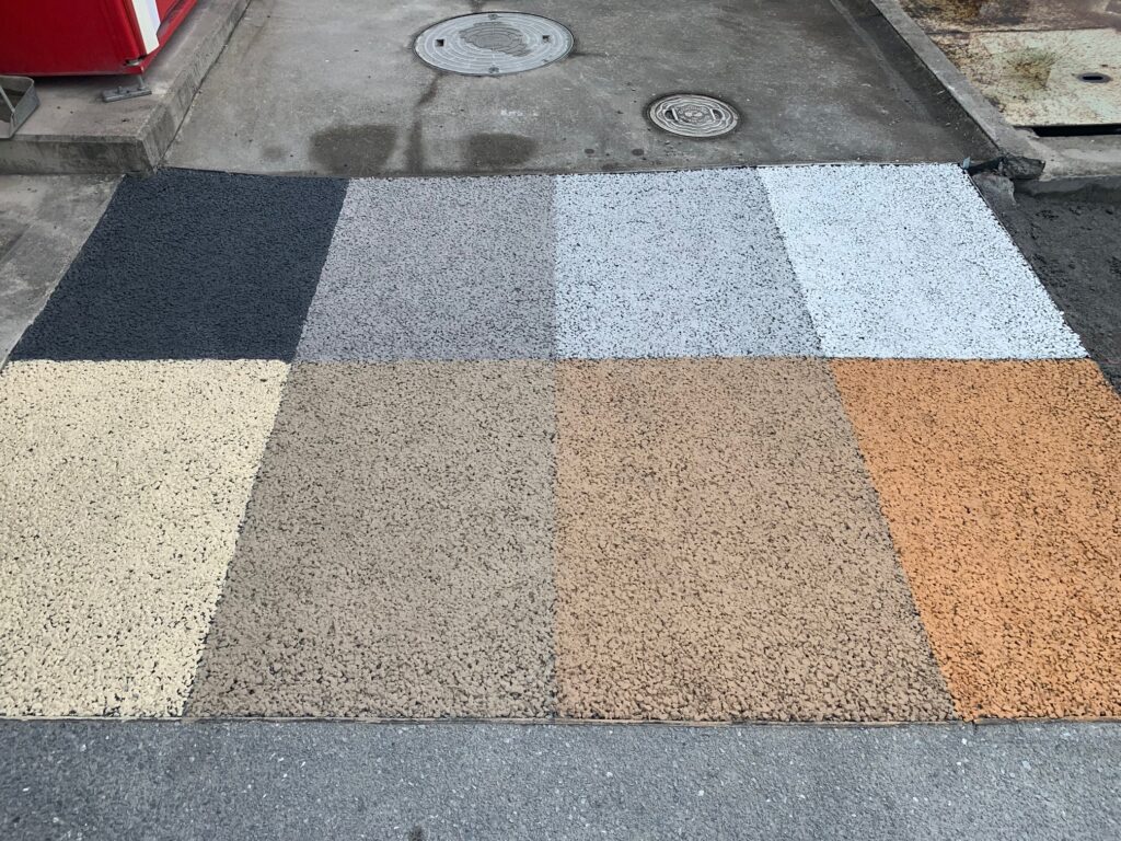 コンクリートに色を付ける