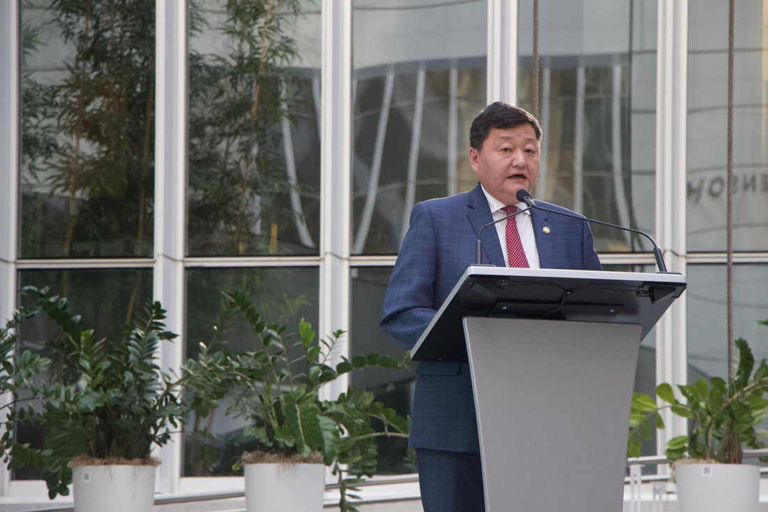 fullsizeoutput-77b4_orig