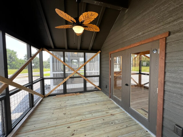 14x38 Smoky Mtn Cabin Park Model - Full Bath- On Display- AVAILABLE NOW - Image 6