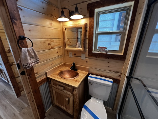 14x38 Smoky Mtn Cabin Park Model - Full Bath- On Display- AVAILABLE NOW - Image 18