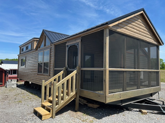 14x40 Smoky Mtn Cabin Park Model - Turn key- On Display!!