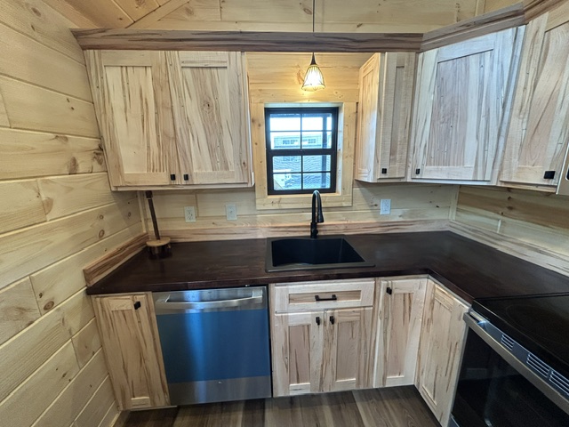 14x40 NEW LAYOUT! Lake Tahoe Park Model Cabin-Turn Key -AVAILABLE NOW - Image 13