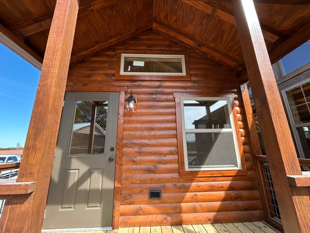 11'2"x40' Country T Cabin Park Model - Turn key- Available Now- On Display - Image 8