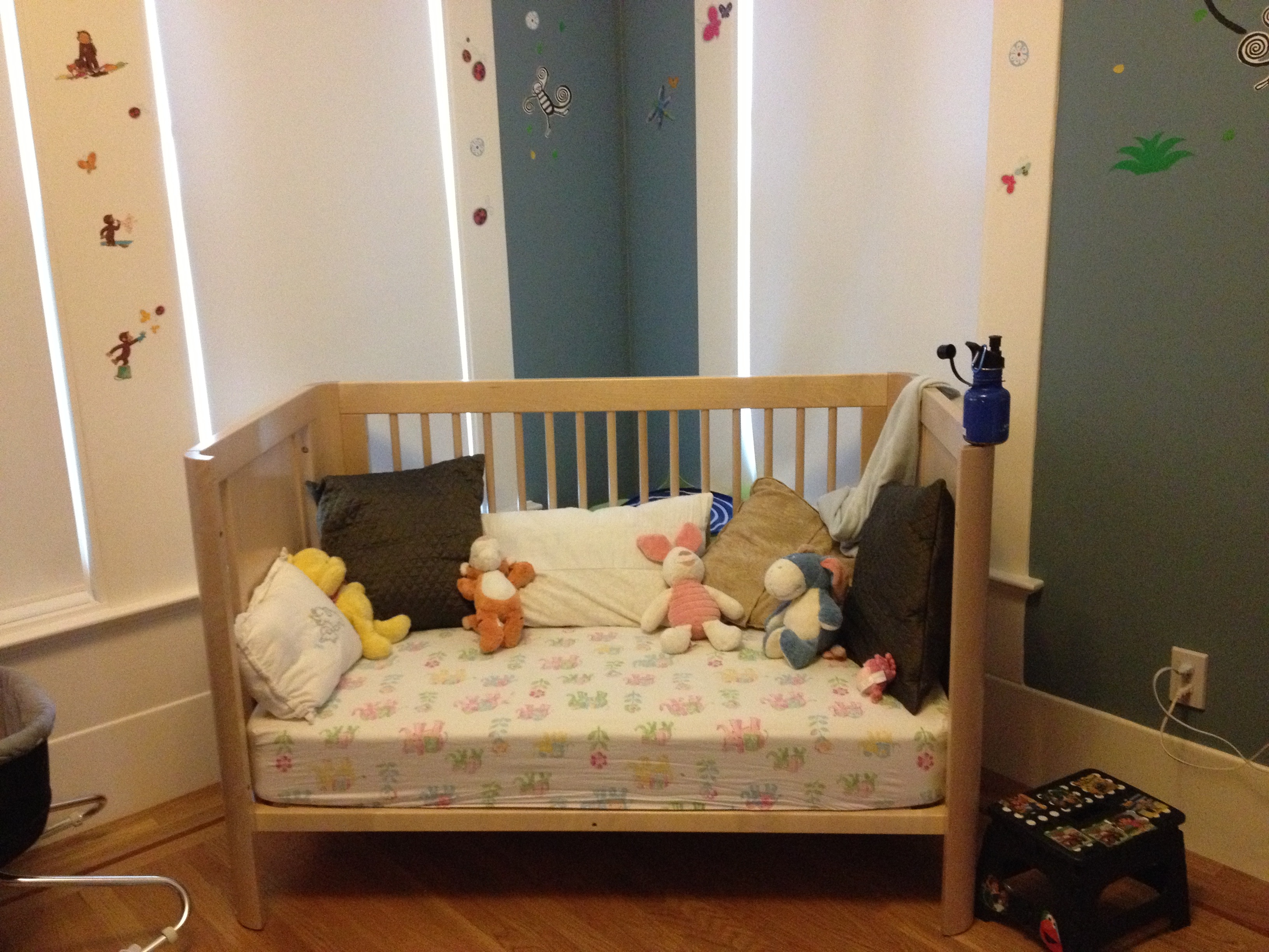 Make sure your toddler is actually ready to move to a toddler bed. Todayâs Hint: Cribs That Transform into Useful Furniture