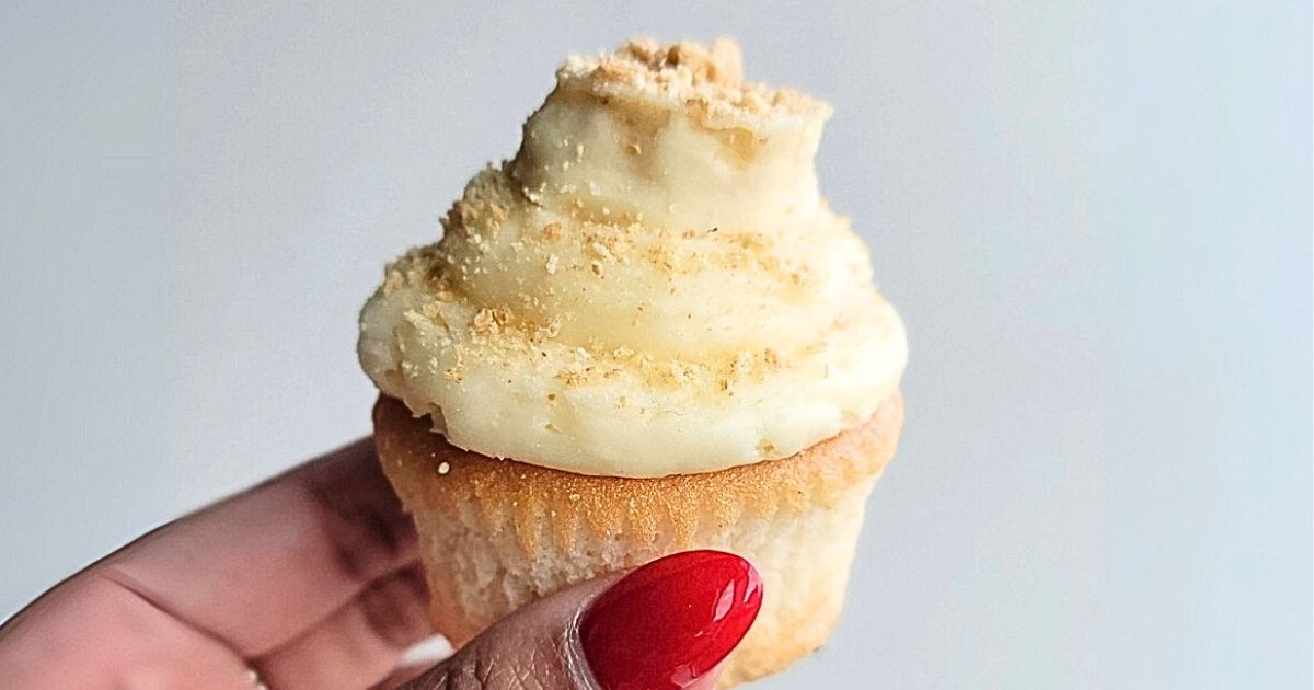 Celebrating a Birthday Today? Score a FREE Edible Arrangements Cupcake! Celebrating a Birthday Today? Score a FREE Edible Arrangements Cupcake!