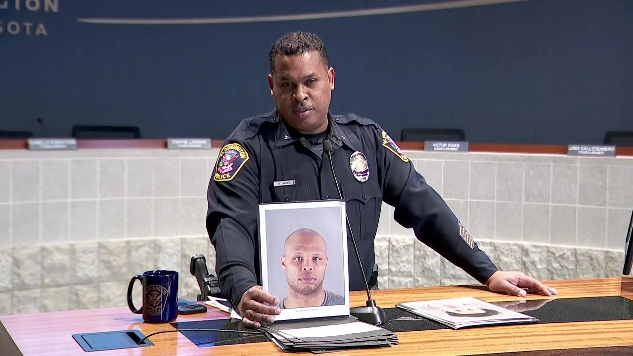 Breaking: ICE Background Investigator Busted in Bloomington Sex Sting