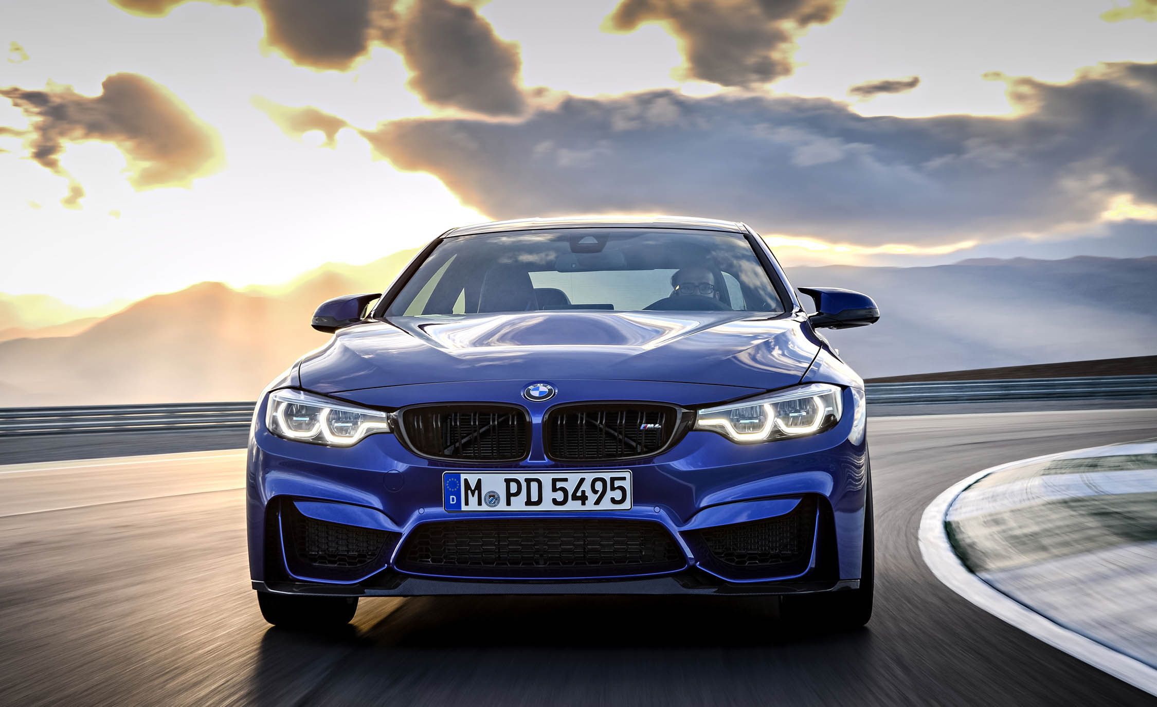 2018 bmw m4 coupe pictures