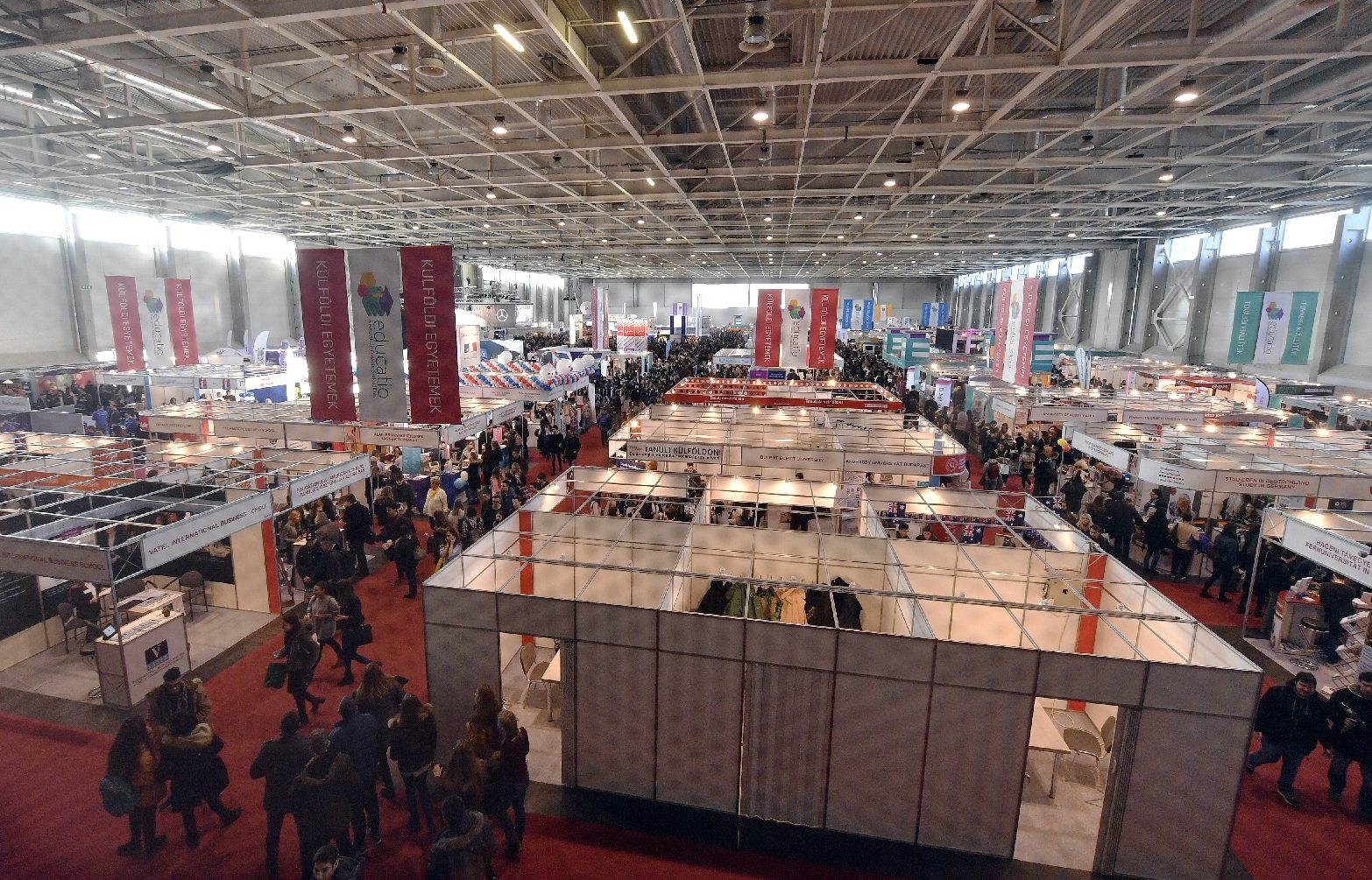 Construma kiállításcsokor a hungexpo budapesti kongresszusi és kiállítási. Tobb Mint 50 Milliard Forintbol Ujul Meg A Hungexpo Hirado Hu