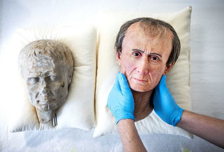 3 Pics What Julius Caesar actually looked like New Science 3D
