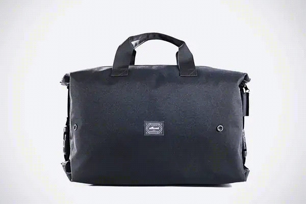 台灣創意單位 Allrover 募資打造 FlipBag 變型全能袋款