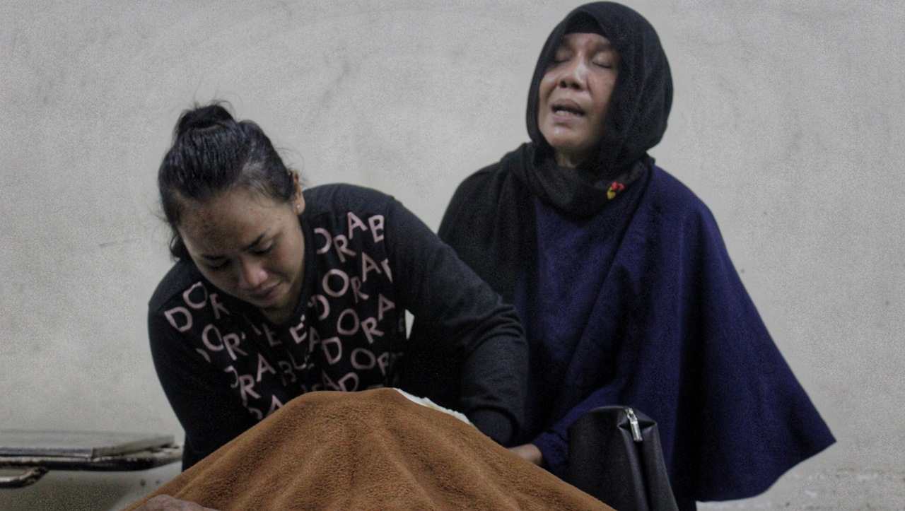 Keluarga Otong Sebut Penggeledahan di Rumah Korban Taksesuai Prosedur |  HMStimes.com