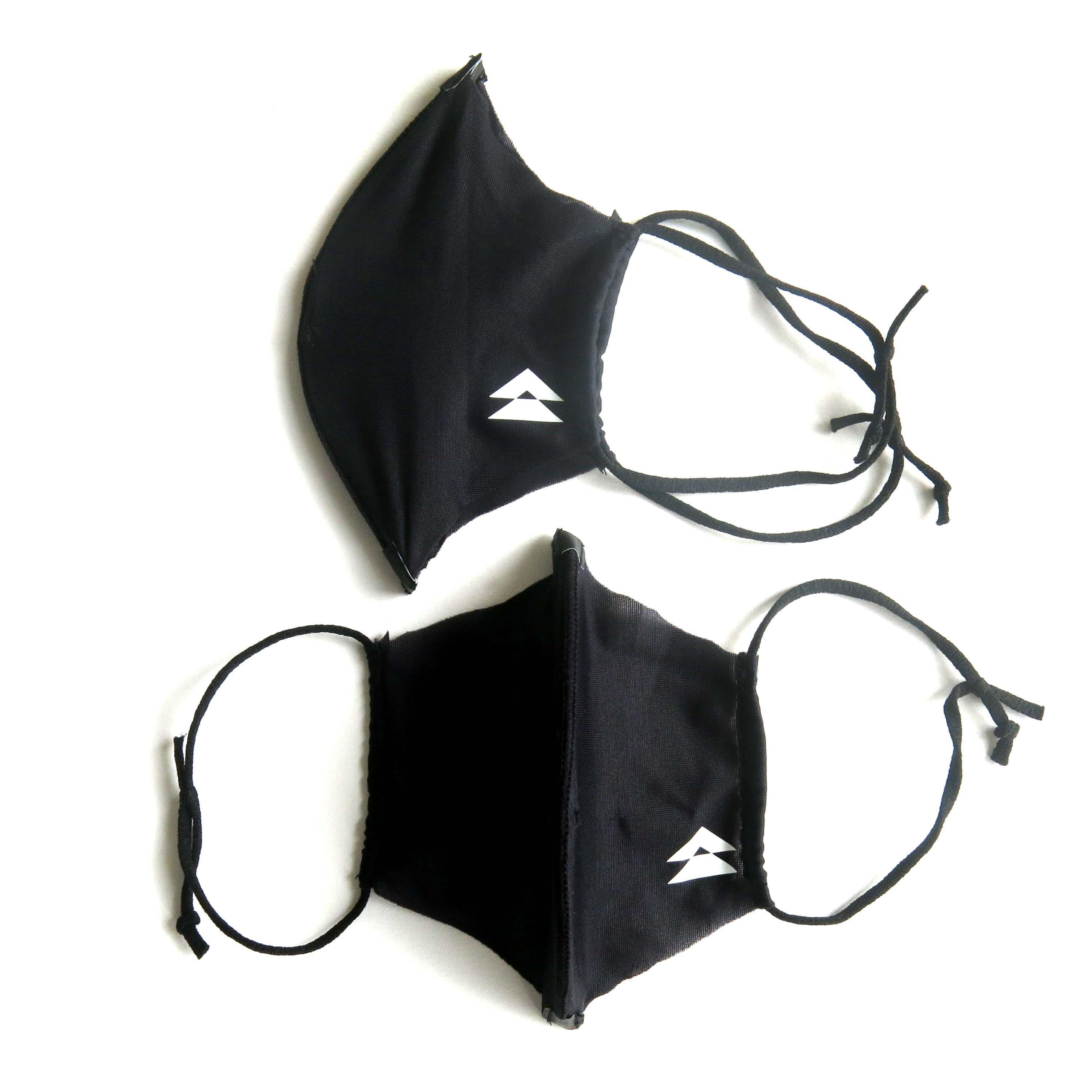 Max O2 Running Mask - flat lay