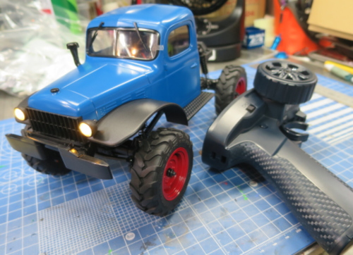 国内正規品 プラッツ／FMS 1/24 RC完成モデル マッド・レーサー 4×4