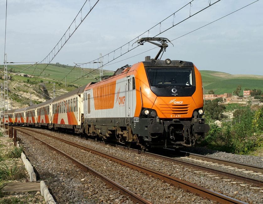 الخط السككي بالحسيمة.. جواب حكومي غامض يشعل غضب ساكنة الريف