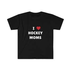 A black t-shirt that says "I heart hockey moms" on a white background