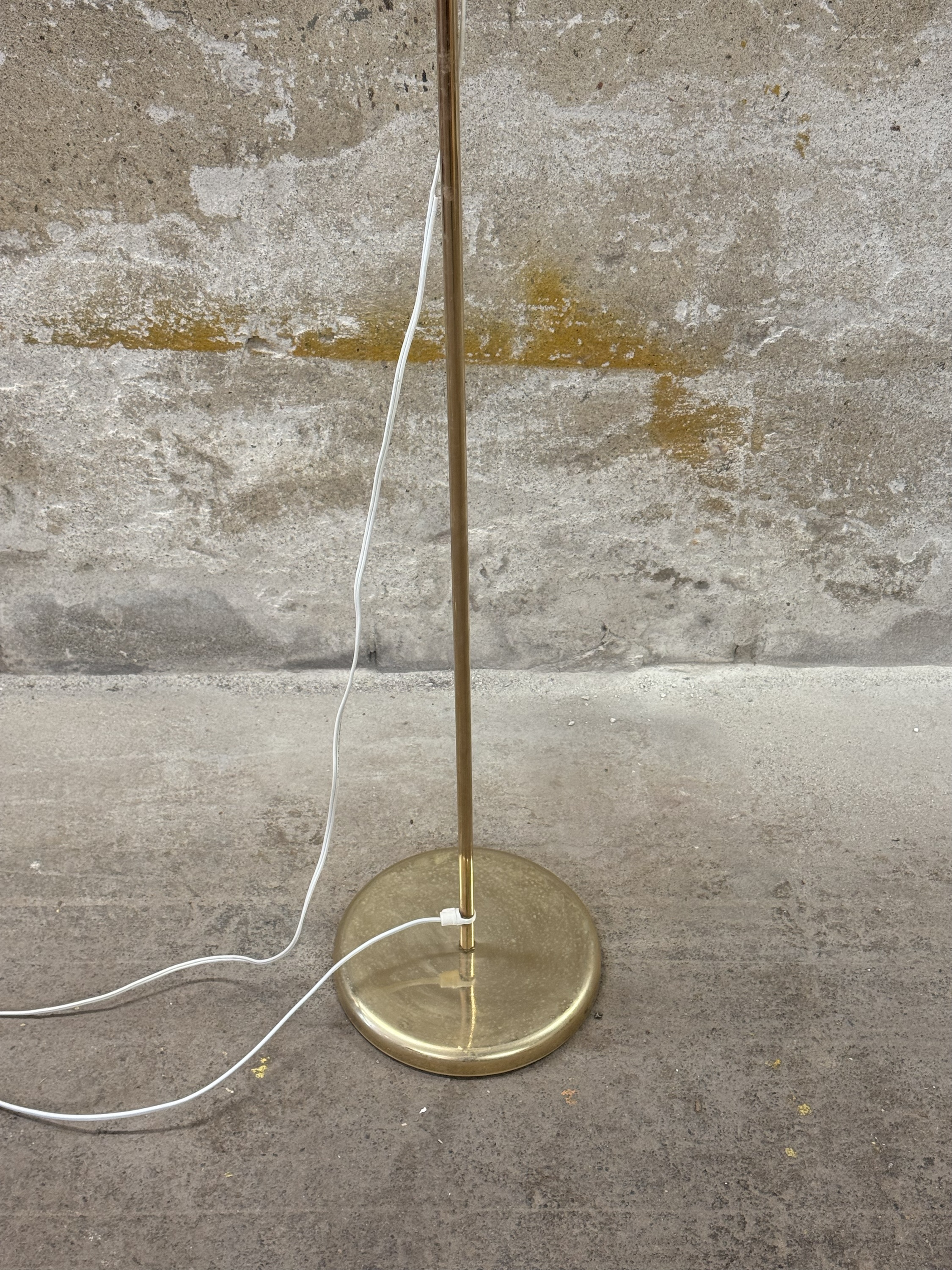 Klassisk vintage golvlampa i mässing med läslampa - Bild 5