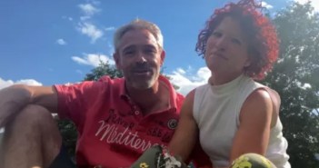 B&B VOL LIEFDE: HARMJAN zegt baan op en trekt bij ASTRID en de kinderen in haar B&B in Oostenrijk