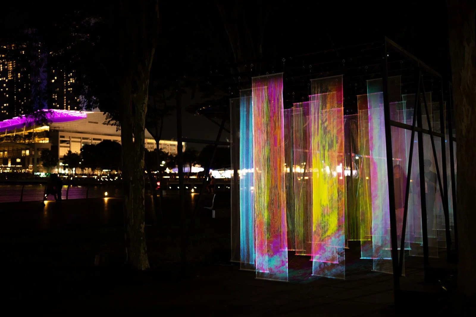 Karya Kreator Indonesia ‘Resonora’ Pukau Pengunjung iLight Singapore 2026