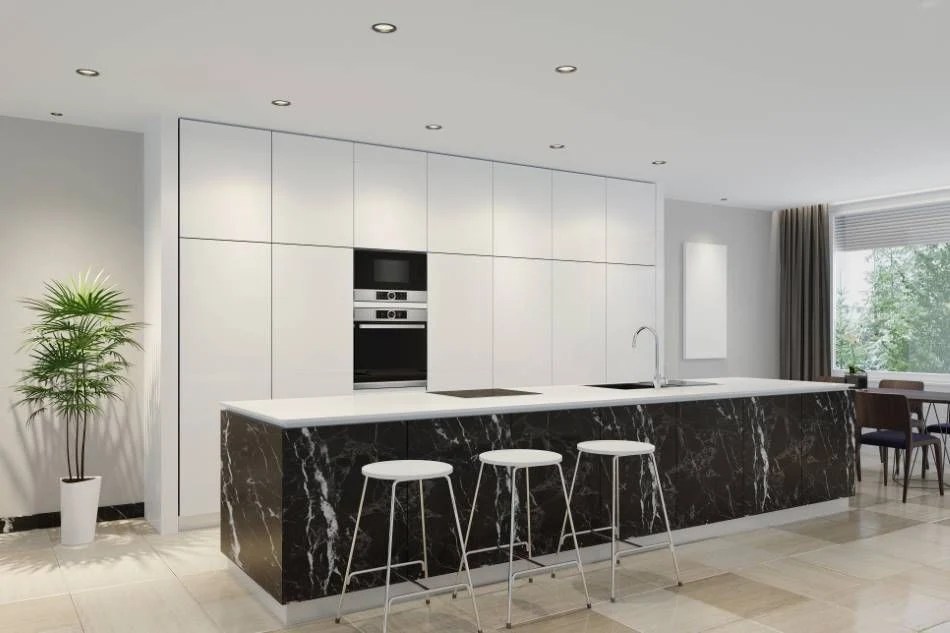 Ambiance de cuisine avec façades claires et îlot effet marbre