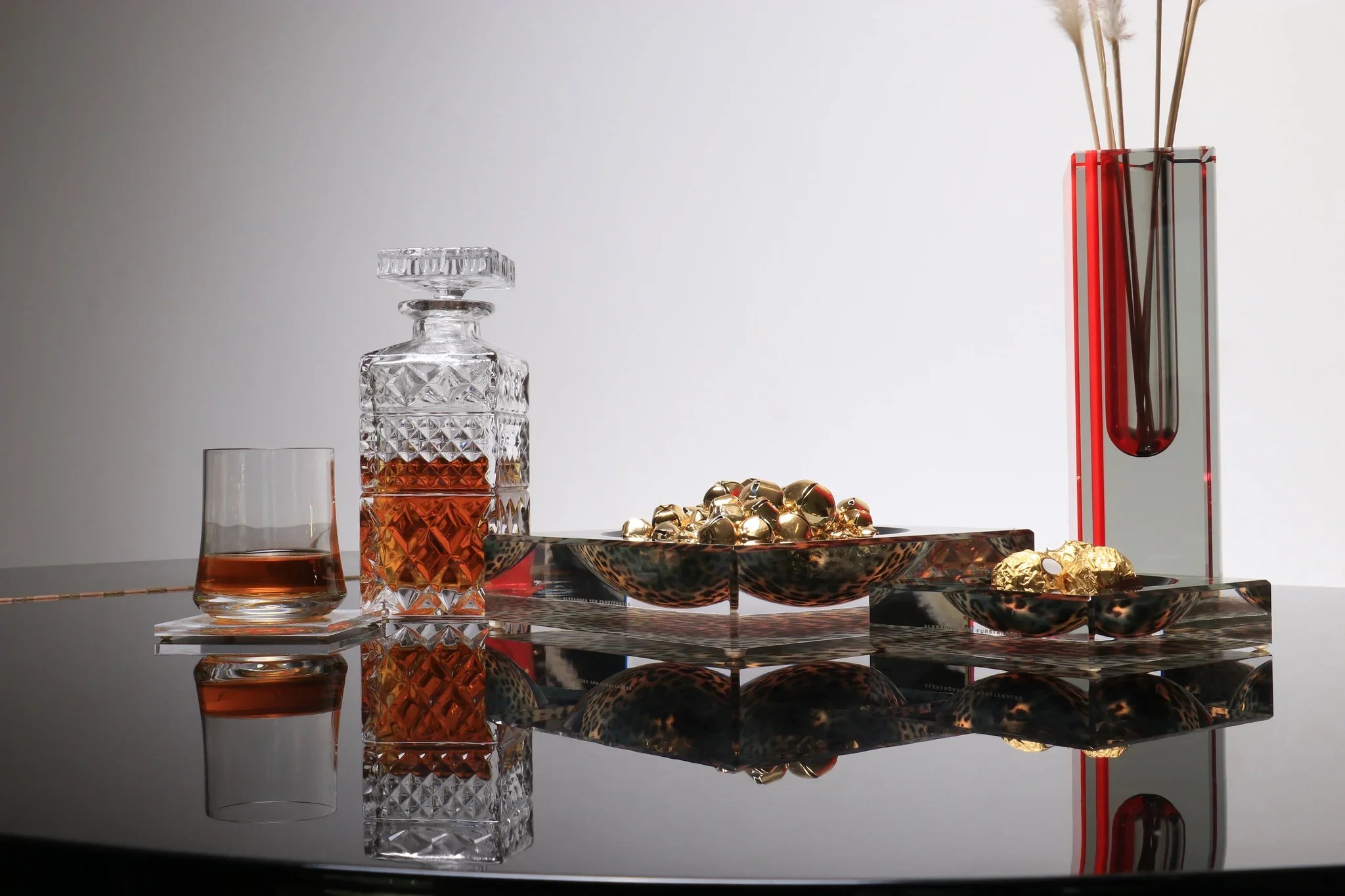 Leopard Ashtray Homekin - Full HD Abstract Designs for Desktop