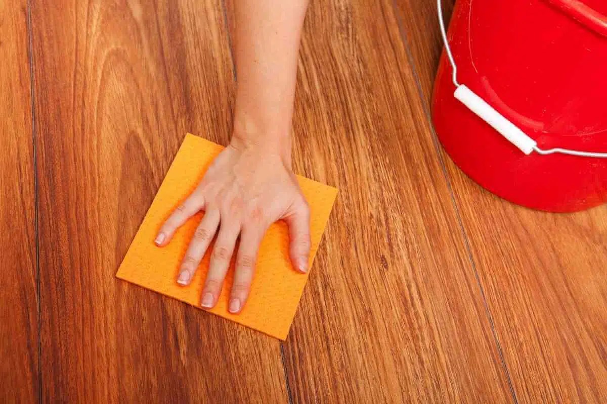 How to get rid of scuff marks on hardwood floors