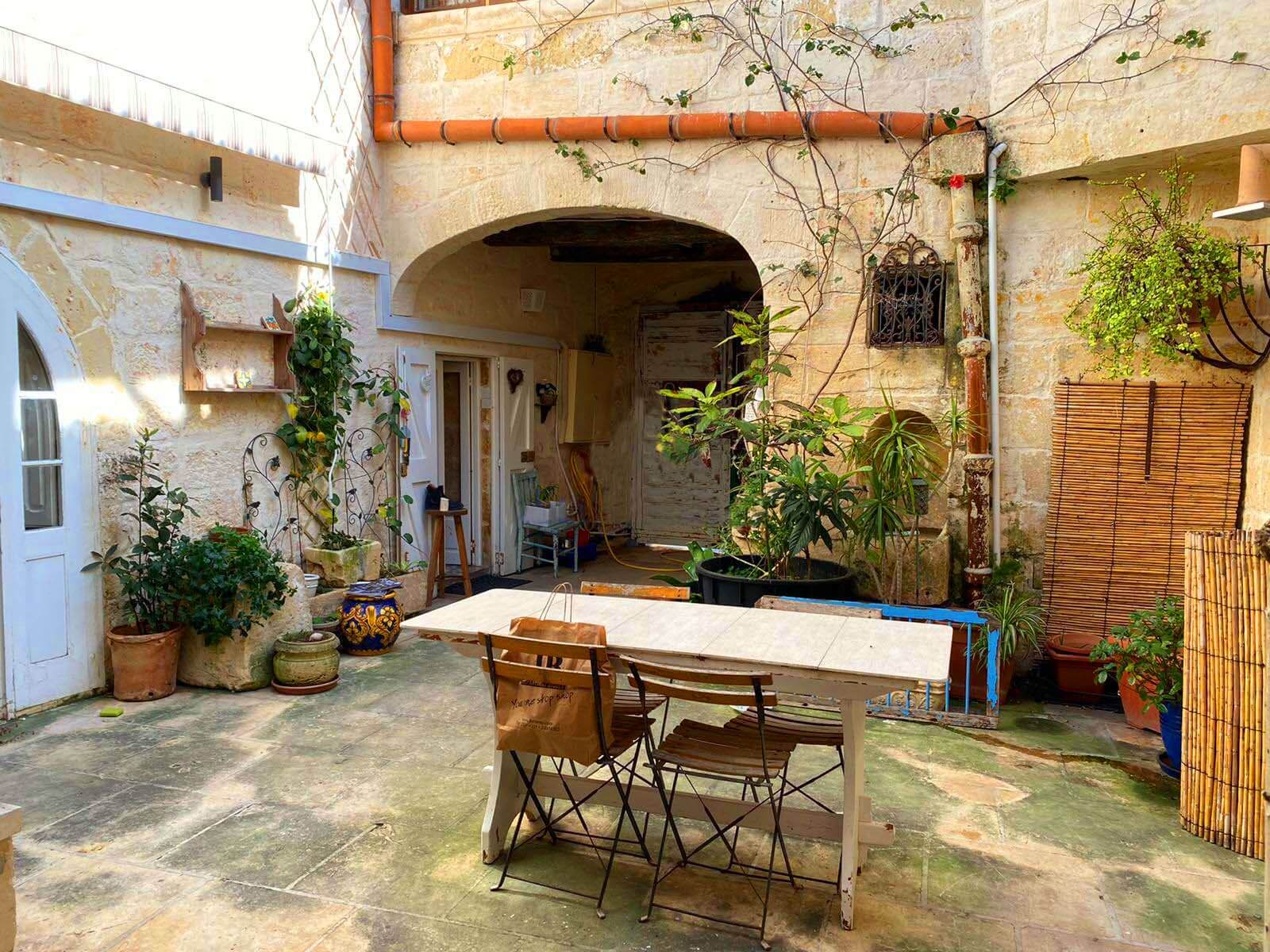 House with courtyard in Malta