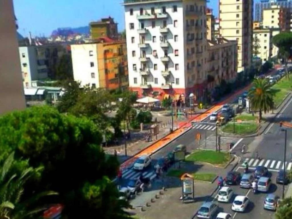 Home Trust World | Appartamento Vendita Viale Augusto 62, Napoli Superficie 100.0Mq Prezzo 295000.0 | 165317 768_x_1024_jpg