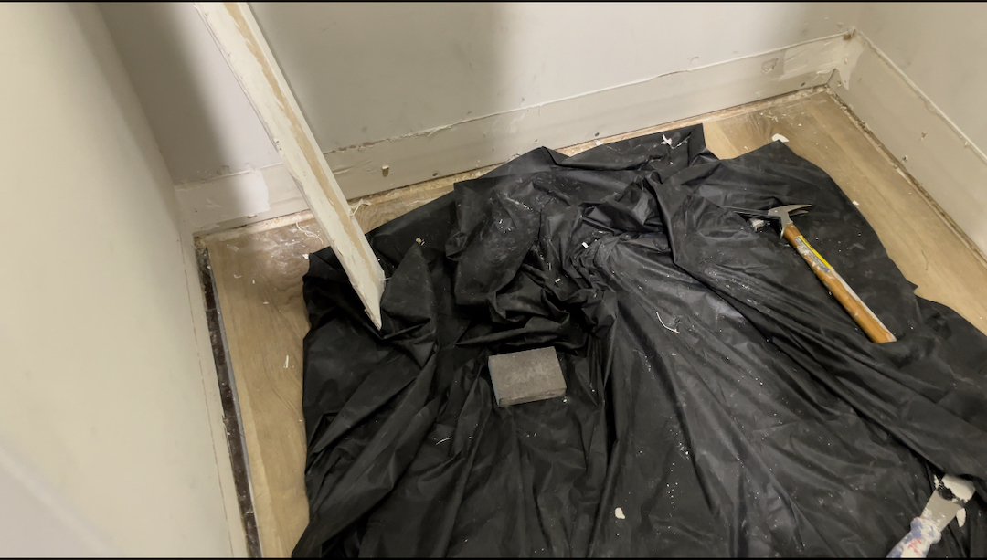 how to remove baseboard