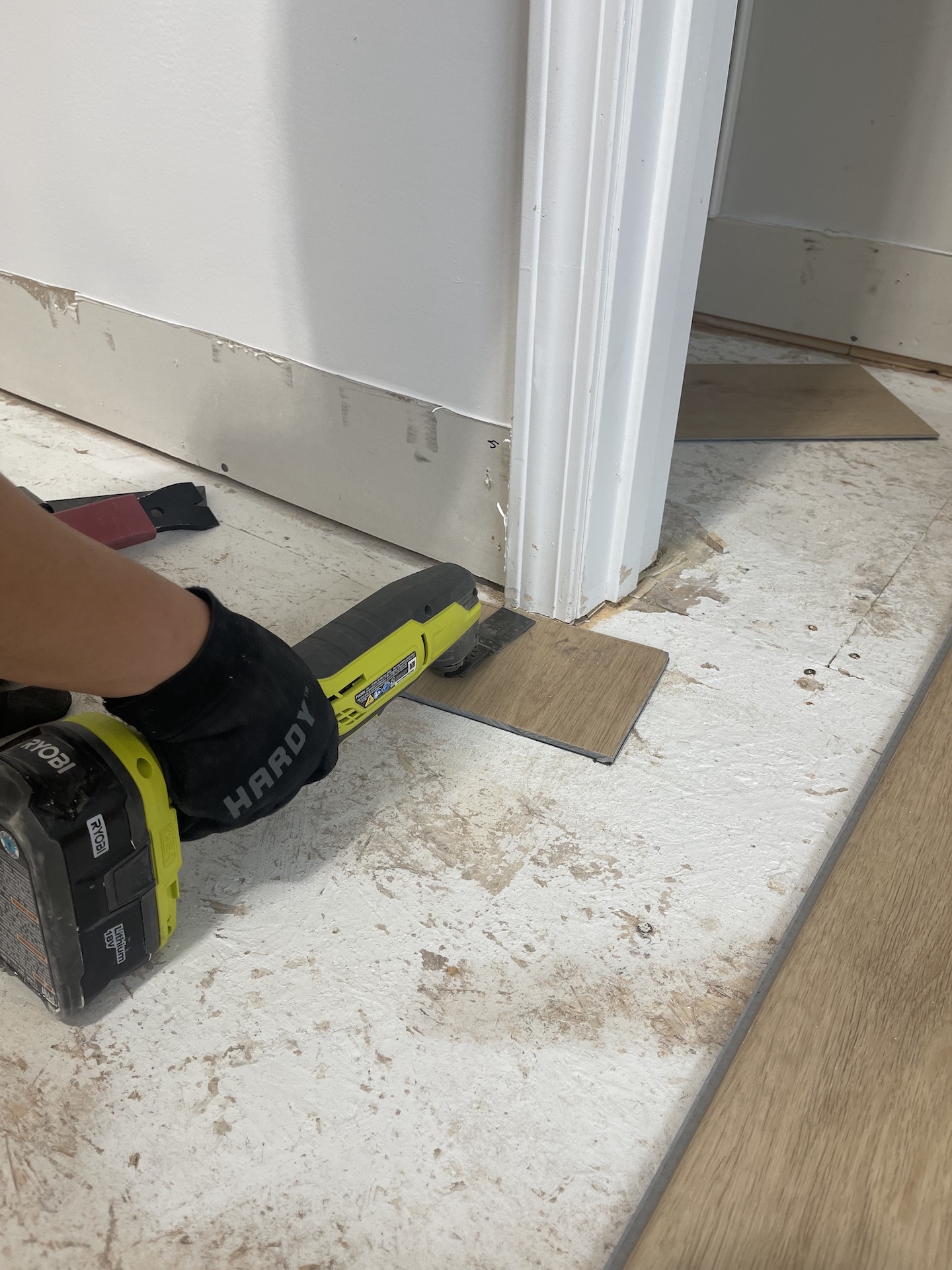 how to install LVP flooring around door jamb