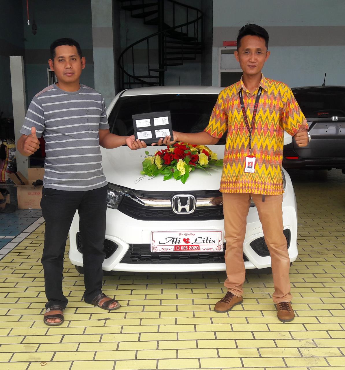 Montir membuka peluang kemitraan bengkel sepeda motor modern dengan berbagai produk dan layanan terbaik. Brosur Kredit Honda Brio Rembang 2021