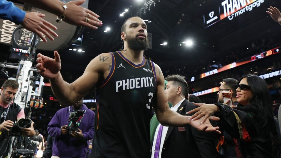 John Collins grabs Dillon Brooks by throat in Suns-Pistons preseason dustup