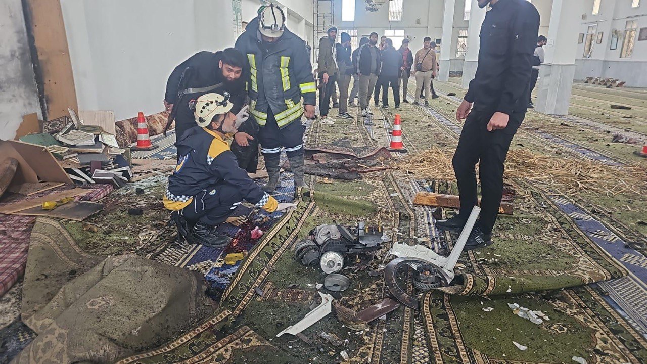 8 شهداء و18 مصابا جراء تفجير إرهابي في مسجد بحي وادي الذهب بحمص