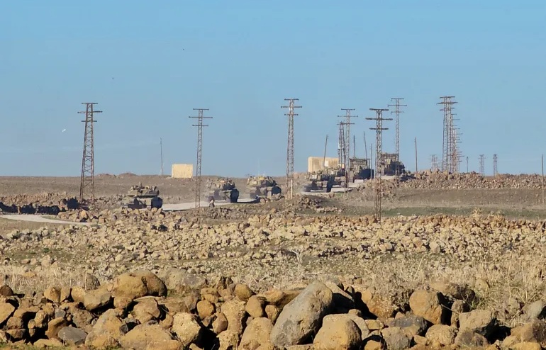 قوات إسرائيلية تغادر القنيطرة بعد اقتحام سابق - الأناضول